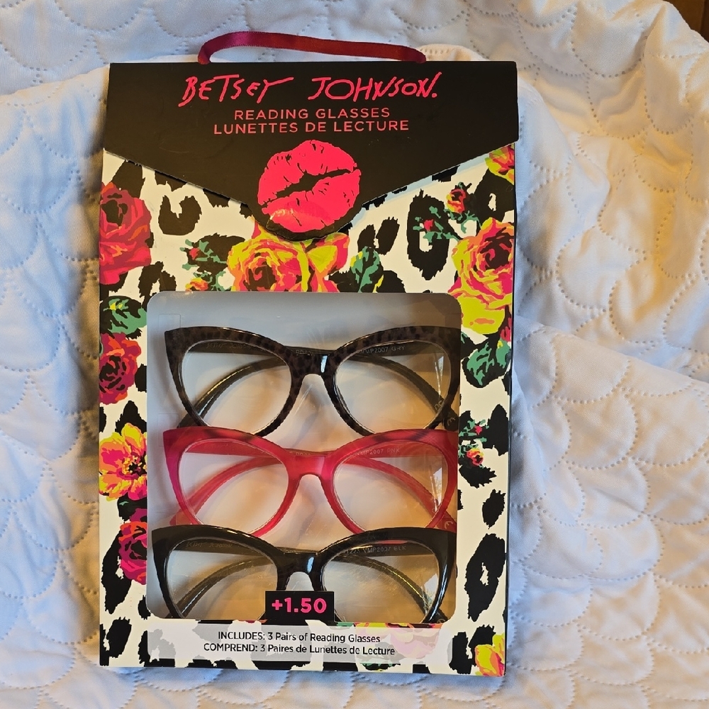 Betsey Johnson Women's 3-Pack Cat Eye Reading Glasses +1.50 NIB